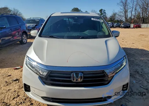 2022 Honda Odyssey Touring z USA, uszkodzony, nr VIN 5FNRL6H84NB003715